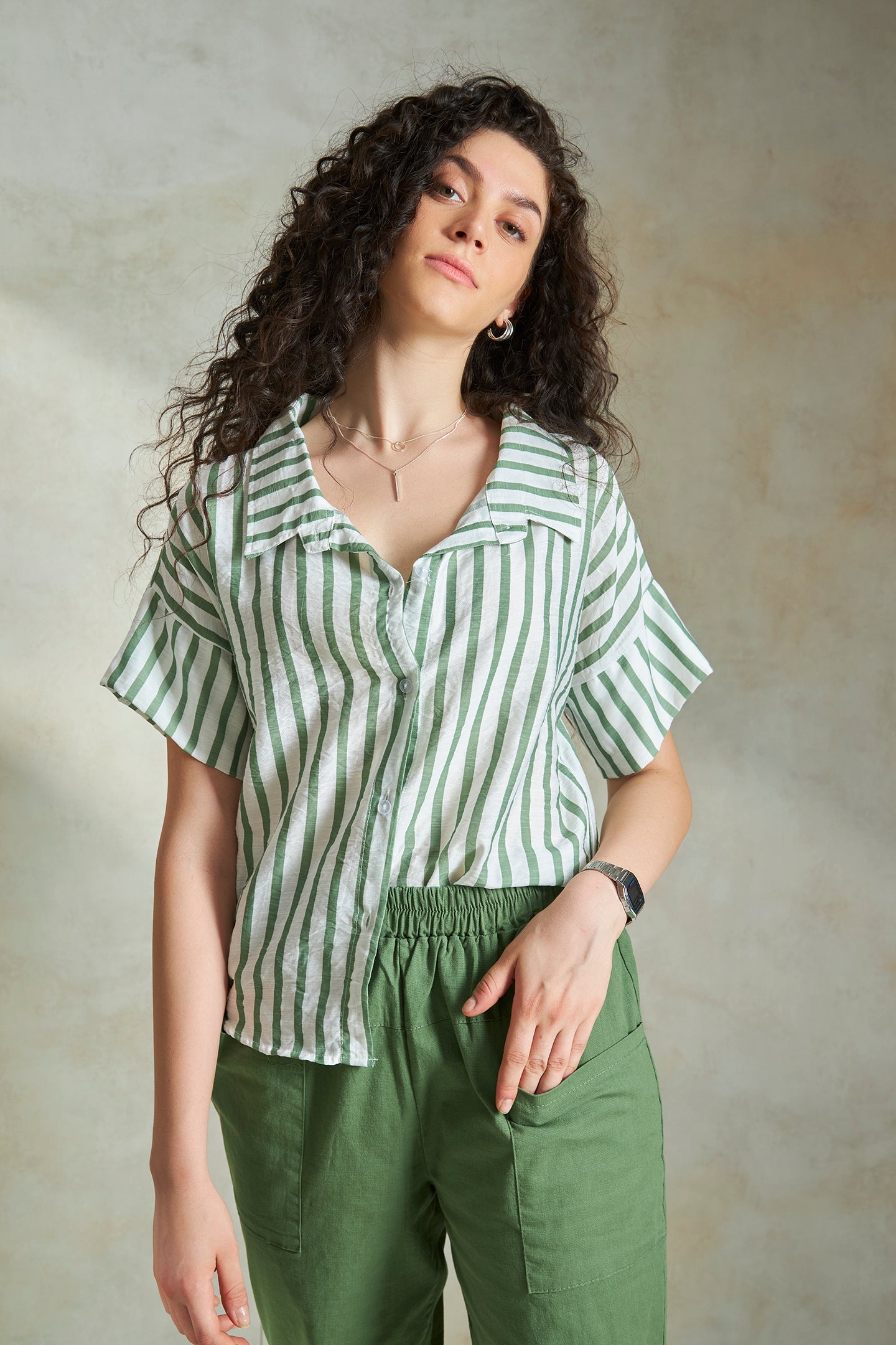 Harlow|Sleek Striped shirt with back buttons