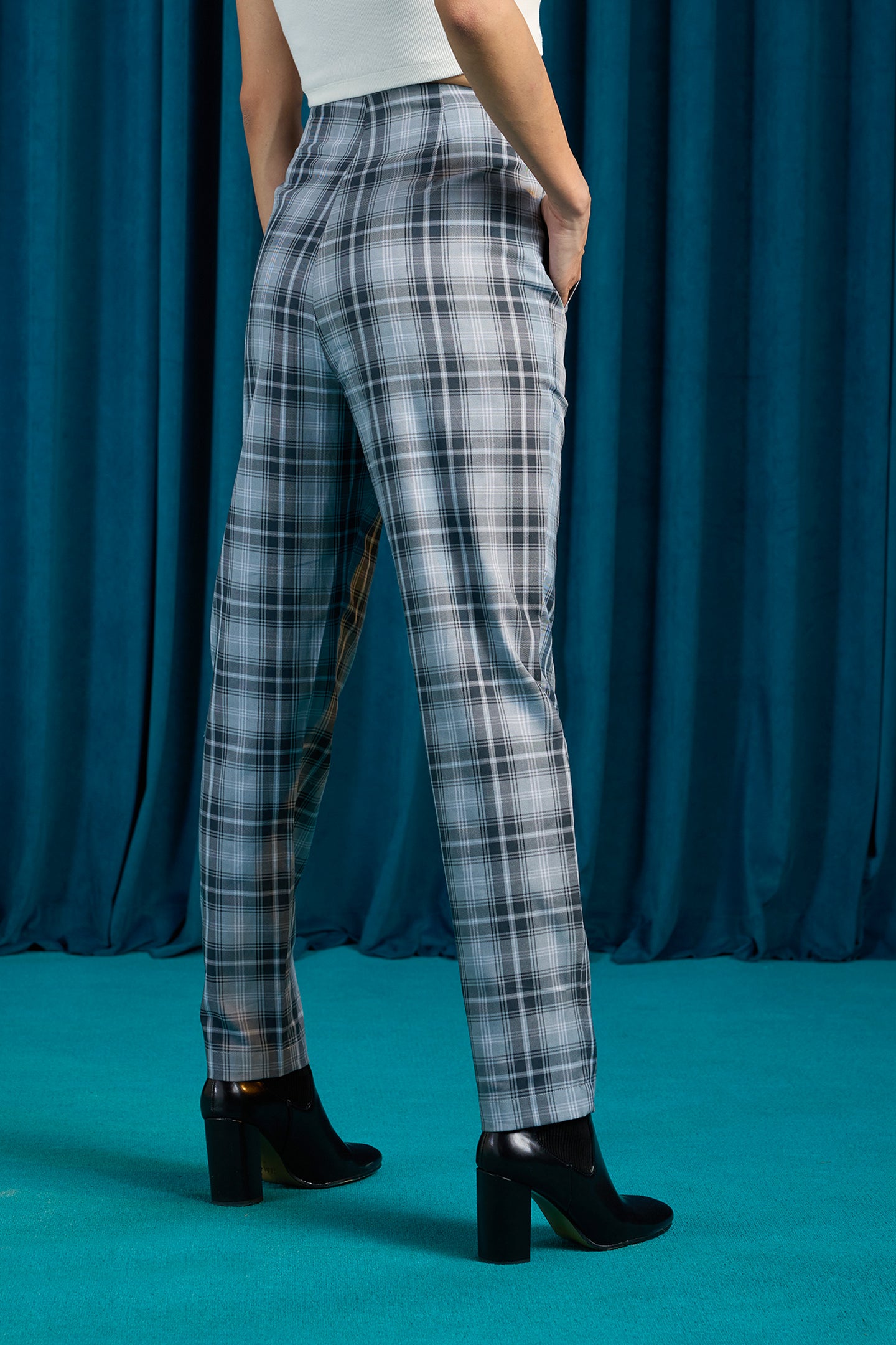 Jaoni|Sleek Cotton Checked Tapered Trousers